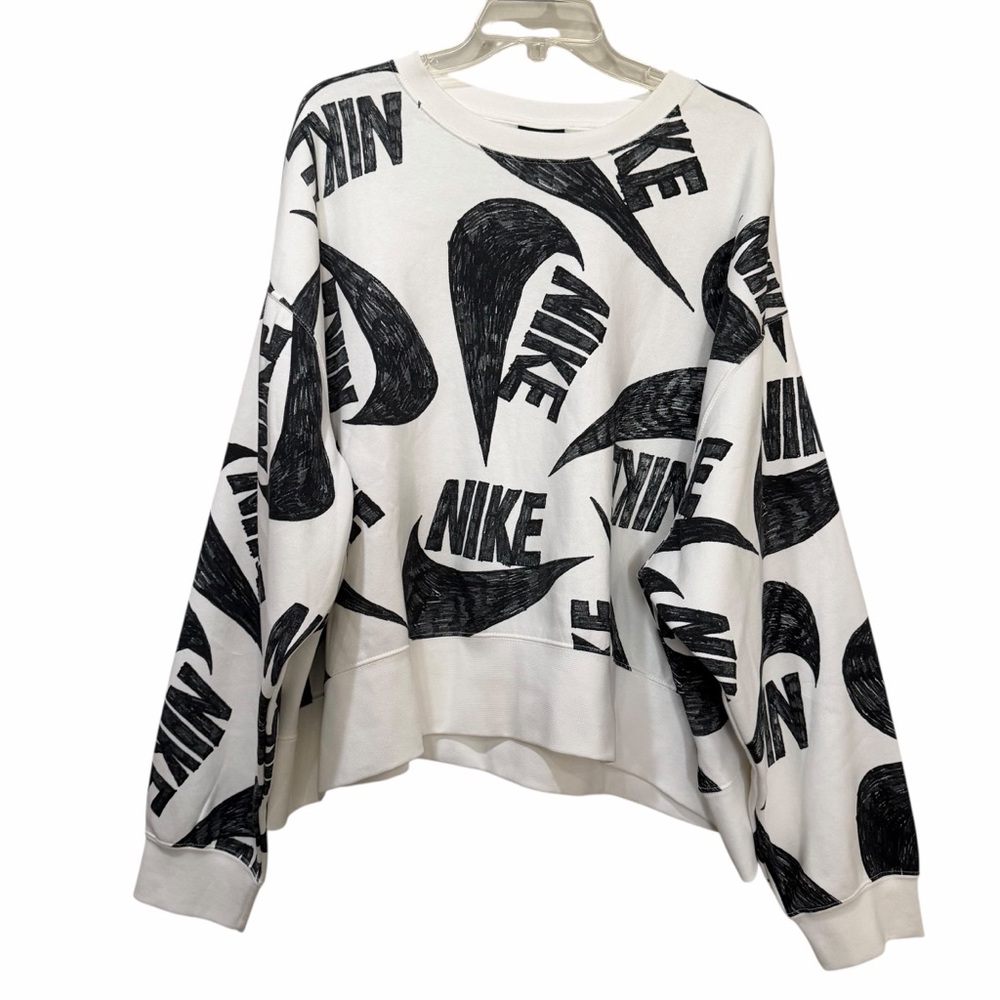 Nike Women’s 3X Black and White Swoosh Logo Doodle Art Oversized Sweatshirt B11 - Picture 2 of 6